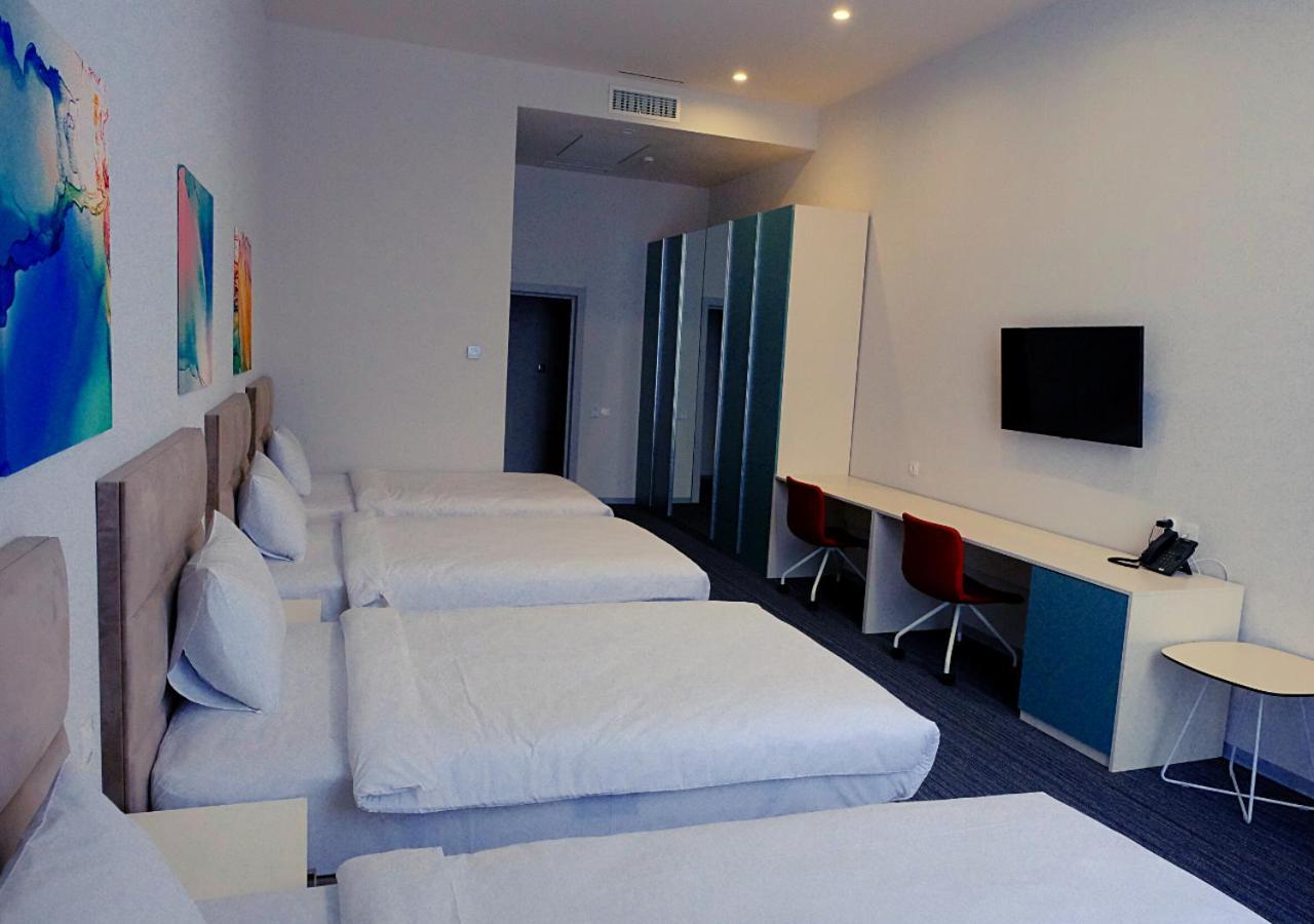Add Hotel Almaty Exterior foto
