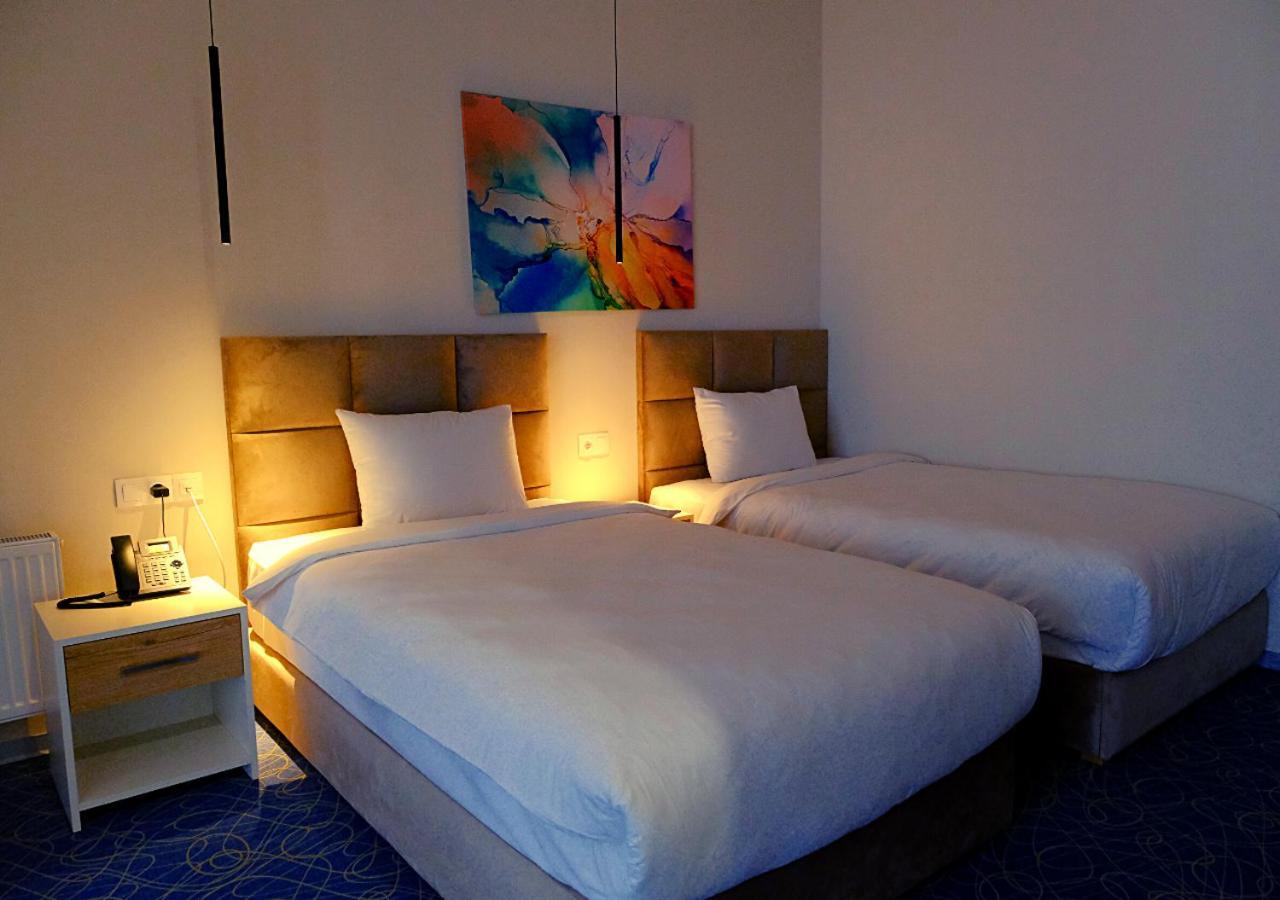 Add Hotel Almaty Exterior foto